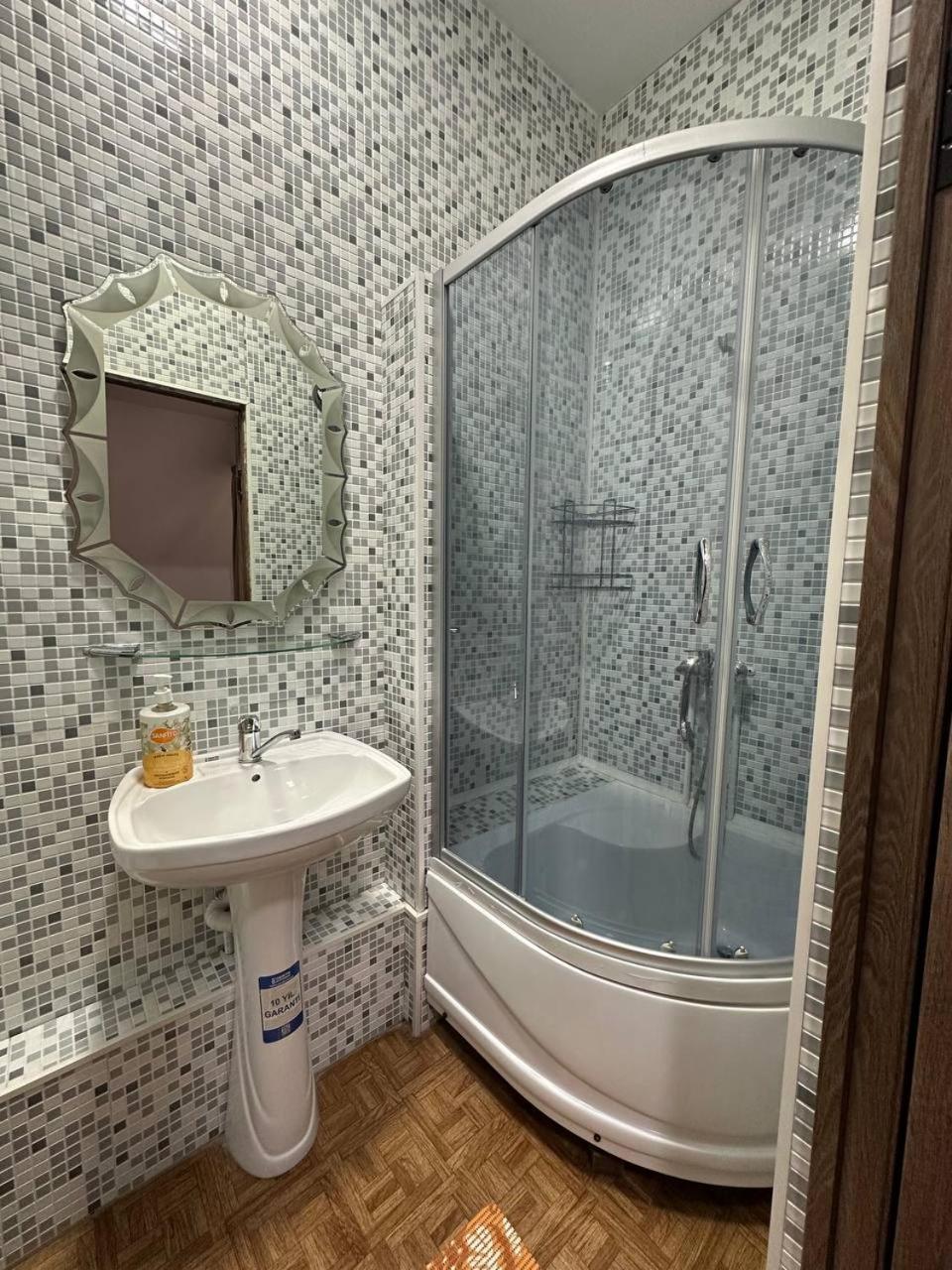 Amanat Guest House Bisjkek Eksteriør bilde